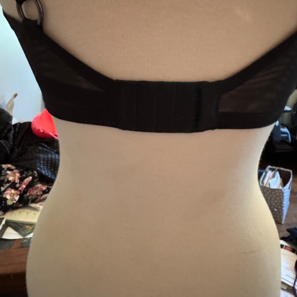 Victoria's Secret Navy Bra - Picture 5 of 5